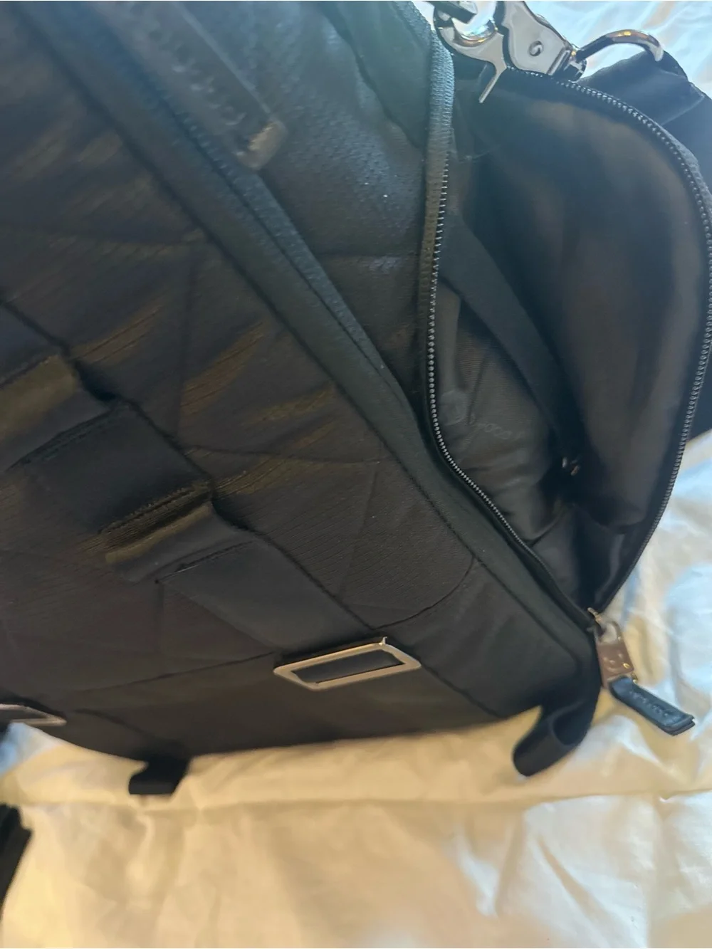 PAPERCLIP Willow Recycled Ocean Plastic Convertible Backpack Diaper Bag